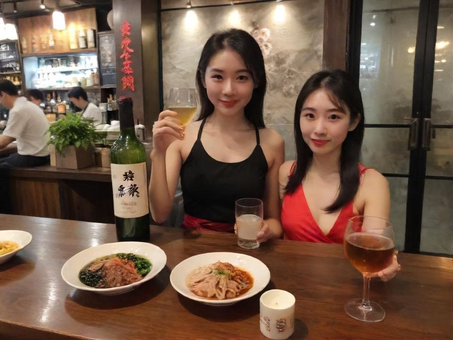 高端酒店套房内的私密空间，营造轻松氛围